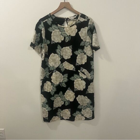 Downeast Floral Short Sleeve Shift Dress Medium - Picture 1 of 11